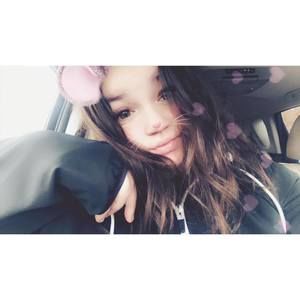 Meet your Posher, Stephanie